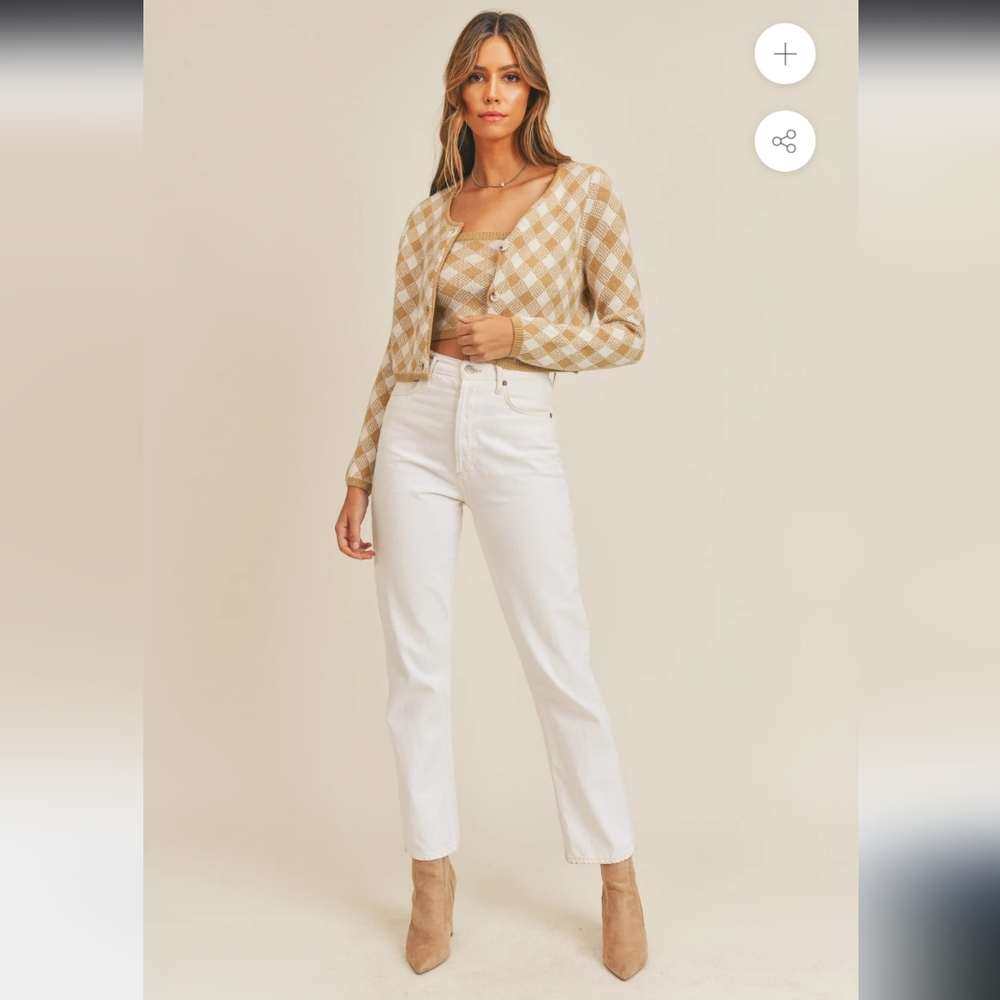 Medium Mable boutique, crop cardigan, tan and white. Size M